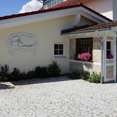 Appartement Café Canapé Ravensburg, Sonnige Terrasse