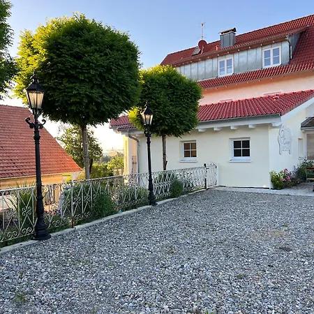 Café Canapé Ravensburg, Sonnige Terrasse Ravensbourg