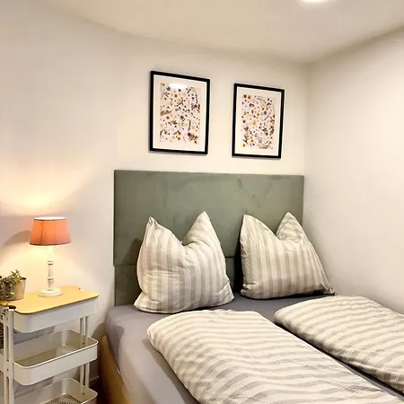 Café Canapé Ravensburg, Sonnige Terrasse Appartement *